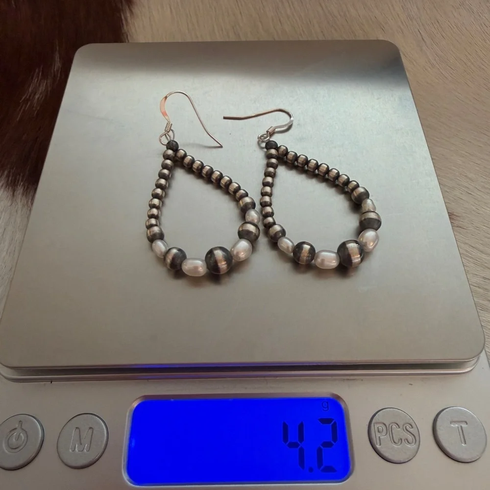 ❤️ 3mm-6mm Sterling Navajo Desert Pearls & Fresh Water Pearl Lt Weight Earrings